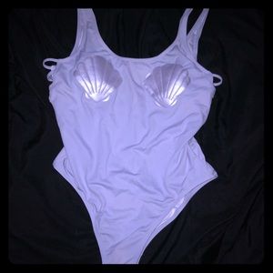 VS PINK ,lavender Shell Bathingsuit